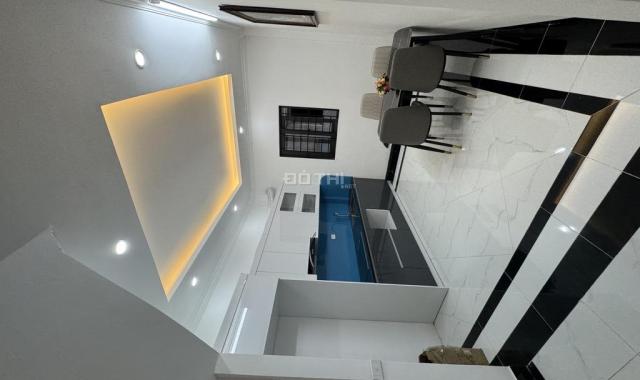 Bán Nhà ngõ 191 Minh Khai 45m², 4 Tầng, 4PN, +7,7 Tỷ,ngõ nông-2 thoáng