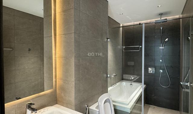 View hồ bơi-Căn 3PN 121m2 Diamond Centery giá bán chỉ 7.4 tỷ-Ký HĐMB trực tiếp từ CĐT, Celadon City