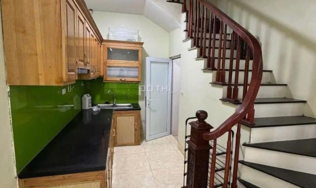 Bán nhà phố Cầu Giấy 35m2 5 tầng full nội thất giá 7 tỷ