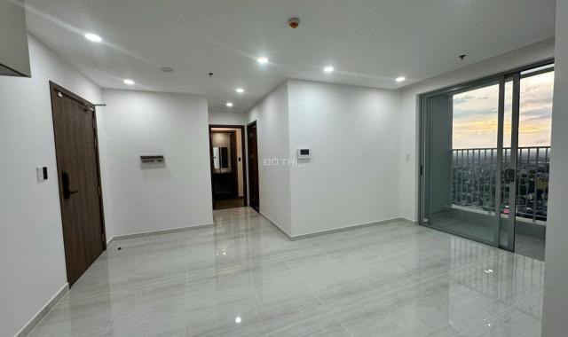 Tôi chính chủ cần sang lại căn hộ 2PN 69m2 giá 2tỷ39 - Tầng trung view đẹp, sổ sẵn, có bank hỗ trợ