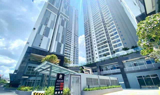 Tôi chính chủ cần sang lại căn hộ 2PN 69m2 giá 2tỷ39 - Tầng trung view đẹp, sổ sẵn, có bank hỗ trợ