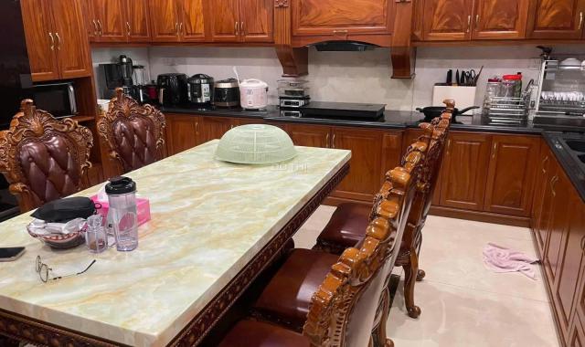 Gấp-Biệt thự siêu đẹp ngay vành đai 2 đường Bình Phú Tam Phú 142m2 ngang 8 giá còn TL tốt