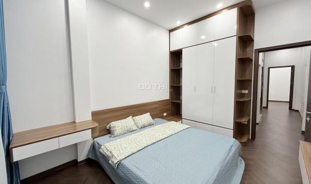 Nhà riêng phố Hoàng Mai - 65m2, 4 tầng - thang máy nhập khẩu - 3 bước ra ô tô