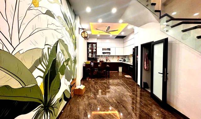 Bán nhà Hồng Tiến 60m2, 4 Tầng, Mặt Tiền 4M, Ôtô Đỗ Cửa, Giá 13 Tỷ