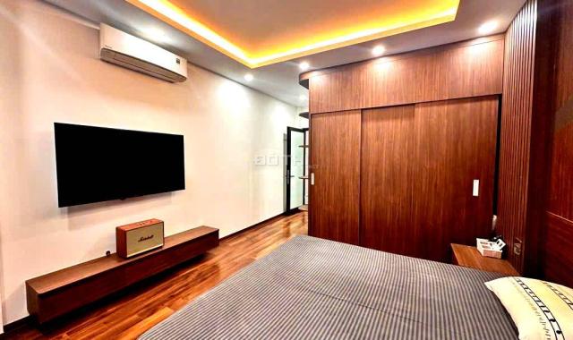 Bán nhà Hồng Tiến 60m2, 4 Tầng, Mặt Tiền 4M, Ôtô Đỗ Cửa, Giá 13 Tỷ