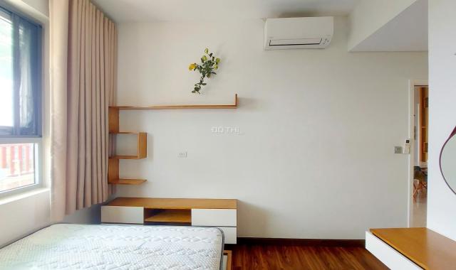Bán căn hộ 2PN, Sân vườn riêng, chung cư Luxgarden. Sổ có sẵn. Giá: 3 tỷ5 . LH: 0978272427 (zalo)