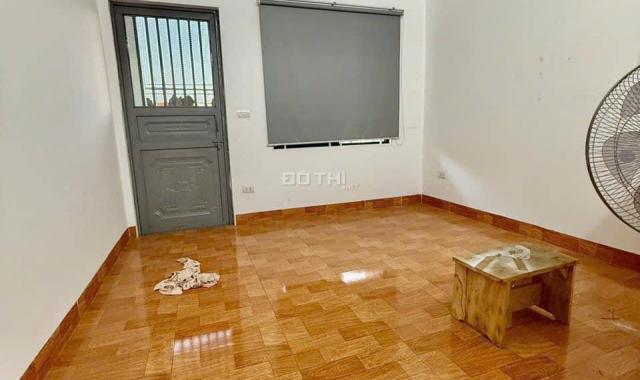 BÁN NHÀ LẠC LONG QUÂN GẦN PHỐ 50M GIÁ CHỈ 8TỶ8