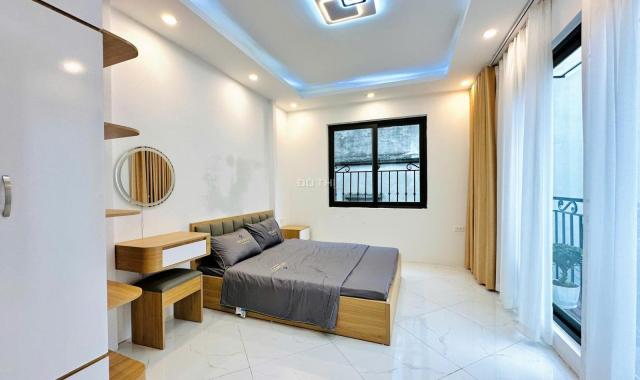 Nhỉnh 4 tỷ - Bán nhà Thanh Nhàn-Hai Bà Trưng, 25m2 x 4T căn góc, đủ nội thất. Ô tô đỗ cửa