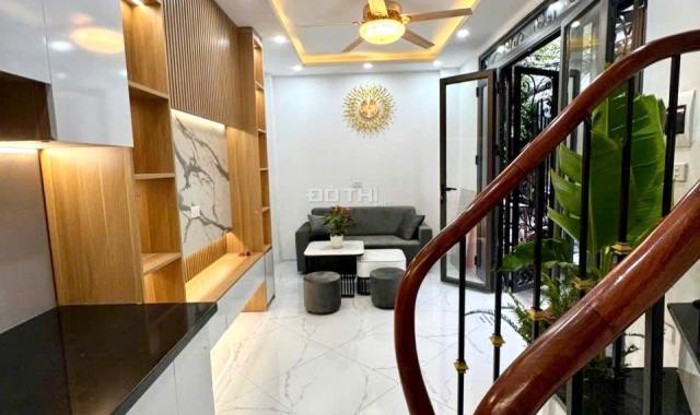 Nhỉnh 4 tỷ - Bán nhà Thanh Nhàn-Hai Bà Trưng, 25m2 x 4T căn góc, đủ nội thất. Ô tô đỗ cửa