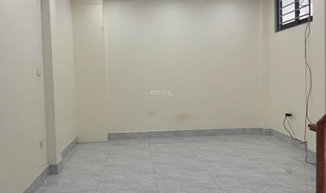 Tôi cần bán nhà ngõ Quỳnh, HBT giá 9.5 tỷ, 50m2x5T, ngõ thoáng