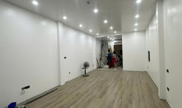 Cho thuê văn phòng khu dịch vụ Vạn Phúc, dt 50 m2 xây mới