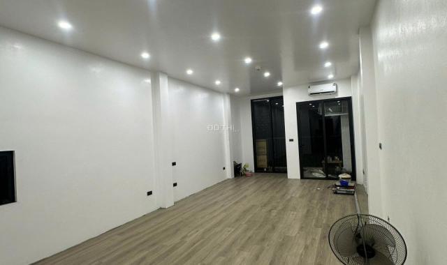 Cho thuê văn phòng khu dịch vụ Vạn Phúc, dt 50 m2 xây mới