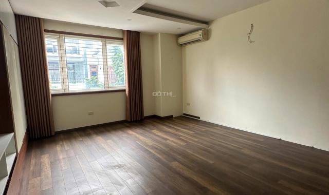 Cho thuê nhà riêng Vạn Phúc, 80 m2 x 5 tầng, thang máy, nhà đẹp