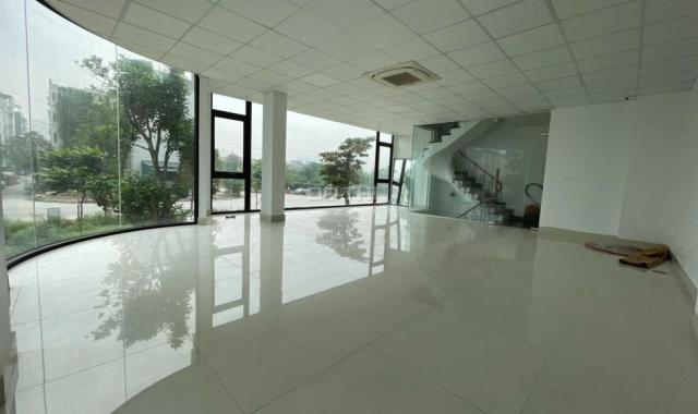 Cho thuê văn phòng Vạn Phúc, 80 m2/tầng, sàn thông đẹp