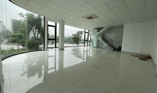 Cho thuê văn phòng Vạn Phúc, 80 m2/tầng, sàn thông đẹp