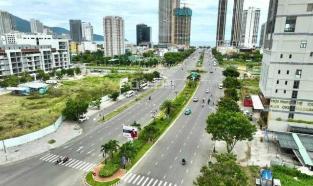 Bán khách sạn biển, 4 sao, 96 phòng đường Phạm Văn Đồng. Cách biển 700m.