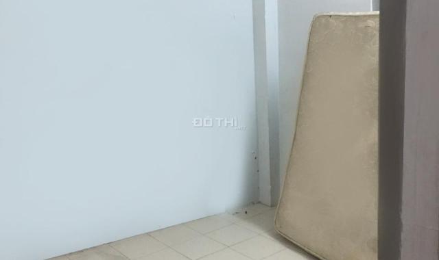 Cho thuê nhà hẻm 47/ Lạc Long Quân 3.8 x 12m 1 trệt 2 lầu 13 triệu/th