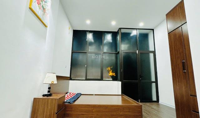 Bán nhà riêng tại Ngọc Khánh, Ba Đình, Hà Nội, 4,98 tỷ, 30m2, đẹp, nhiều tiện ích