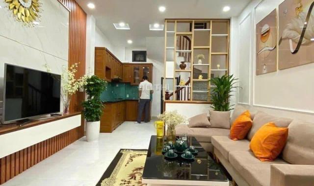 Mỹ Đình 30m2 5 tầng full nội thất đẹp 3 bước ra đường to, chợ