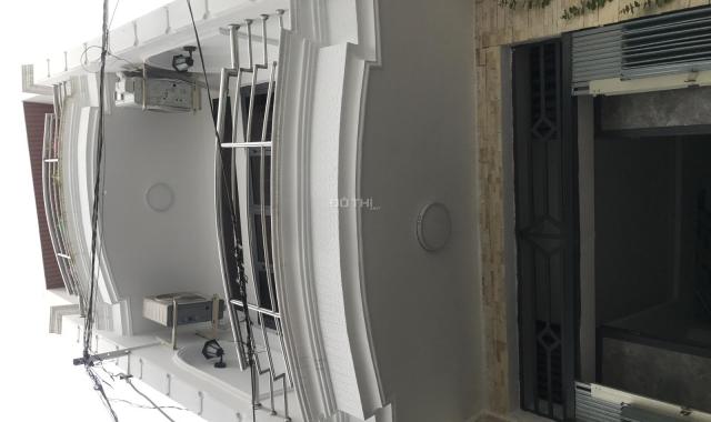 Bạn nhà: 5/44 Bình trị đông, BTĐ A, Bình tân. Hẻm 4m. DT: 3*10 (1 trệt, 3 lầu). SHR. Giá: 3,95tỷ