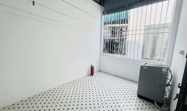 Bán nhà mặt ngõ Trần Hưng Đạo, Hà Đông, lô góc, ô tô đỗ cửa, Kinh doanh tốt