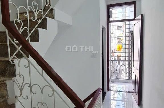 Bán nhà phố Bạch Mai, quận Hai Bà Trưng, mặt ngõ to , kinh doanh , nhà đẹp , ở ngay  28m, 5x tỷ