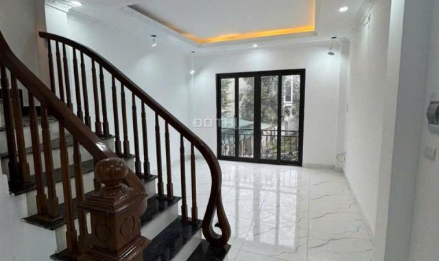 BÁN NHÀ RIÊNG LẠC THỊ 40M2 5 TẦNG MỚI