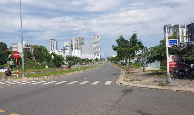Bán đất biển 142m2 MT Phó Đức Chính, Quận Sơn Trà,Sát Vương Thừa Vũ thông biển, Gía 6.9 Tỷ