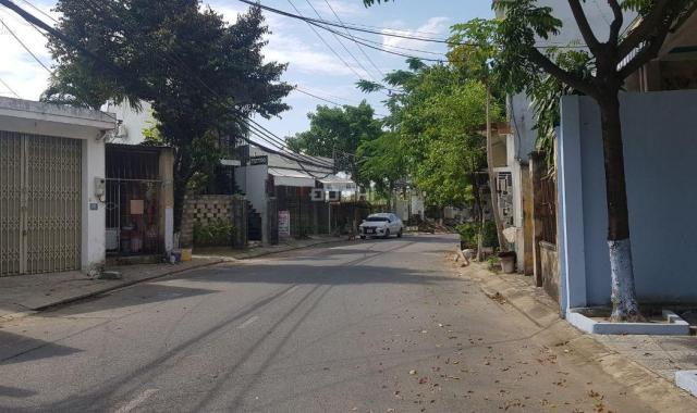 Bán đất biển 142m2 MT Phó Đức Chính, Quận Sơn Trà,Sát Vương Thừa Vũ thông biển, Gía 6.9 Tỷ