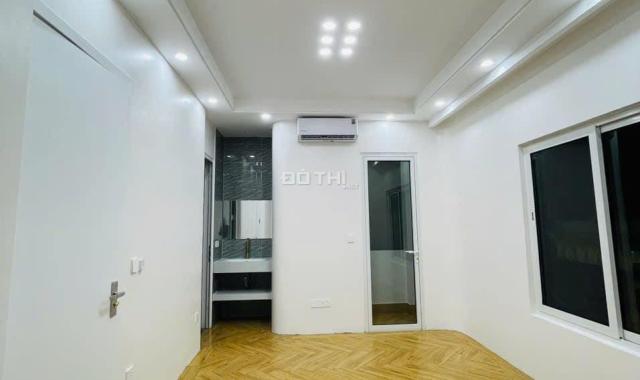 Cần Bán Nhà Trung Tâm Q. Cầu Giấy - Mặt Tiền 6.6m - Nhà Xây Mới, 6 Tầng, Có Thang Máy