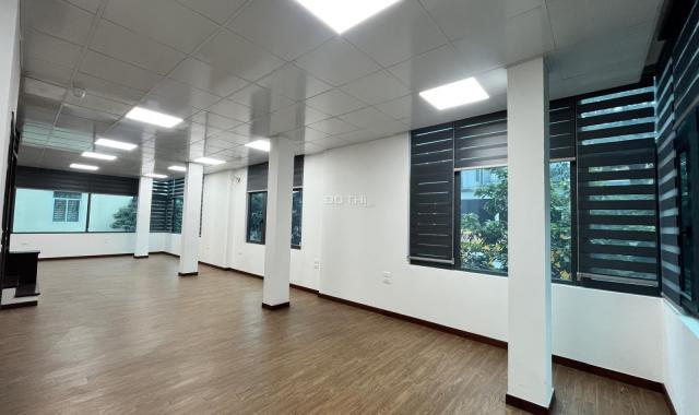 Cho thuê văn phòng 90 m2  tại Thanh Bình- Mỗ Lao, Lô góc 3 mặt thoáng