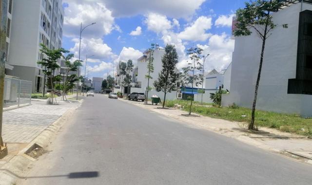 Bán đất tại Tân Thới Nhất Q12 DT 5x20=100m2 giá 1,599 tỷ, mặt tiền đường 12m