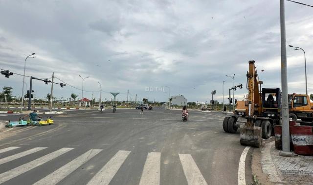 CẦN BÁN GẤP 2 Lô Liền Kề (như hình) nằm ngay mặt tiền đường chợ AN SƯƠNG - Quận 12.