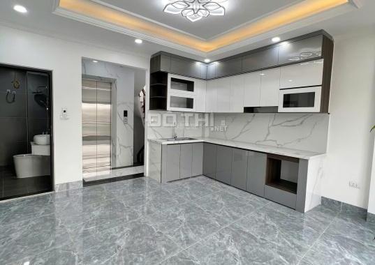 Bán nhà siêu đẹp Khương Đình. Diện tích: 40m2x6T. Giá: 9,9 tỷ