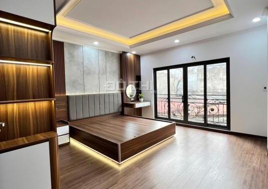 Bán nhà siêu đẹp Khương Đình. Diện tích: 40m2x6T. Giá: 9,9 tỷ