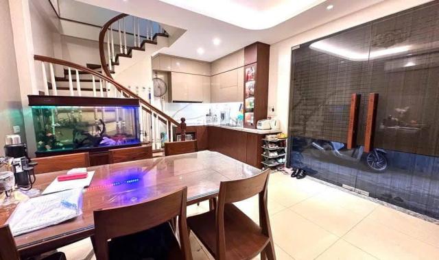 Bán nhà ngõ oto Liễu Giai, Ba Đình 39m2, 5 tầng, giá 7.7 tỷ