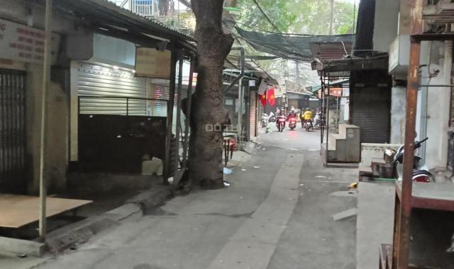 Nhà kinh doanh tại khu tập thể Nguyễn Công Trứ, trung tâm quận HBT - ô tô đỗ cửa - khu vực hiếm