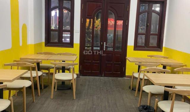 Cho thuê nhà mặt phố Trần Hưng Đạo Quận Hoàn Kiếm dt 225m2 giá 40tr/tháng