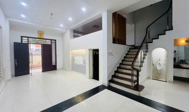 Cho thuê biệt thự Mỹ Đình 2 vị trí đẹp trục chính giá 50 triệu/tháng
