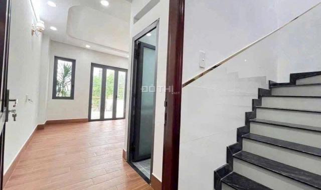 Ngân hàng phát mãi nhà chợ Bình Chánh, đường Đinh Đức Thiện