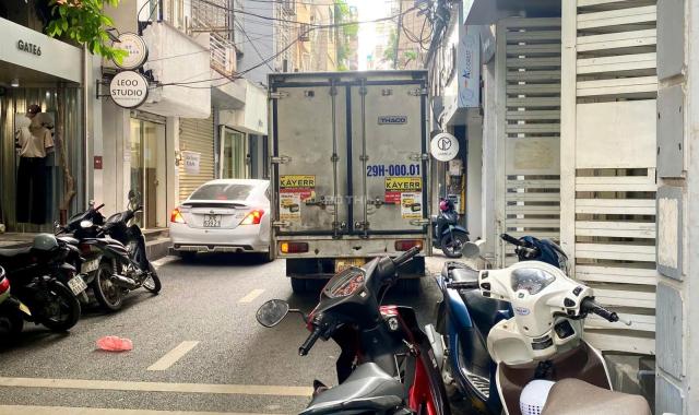 BÁN NHÀ mặt phố Đông Các, lô góc, kinh doanh sầm uất mọi loại hình, ô tô dừng, tránh , đỗ, vào nhà