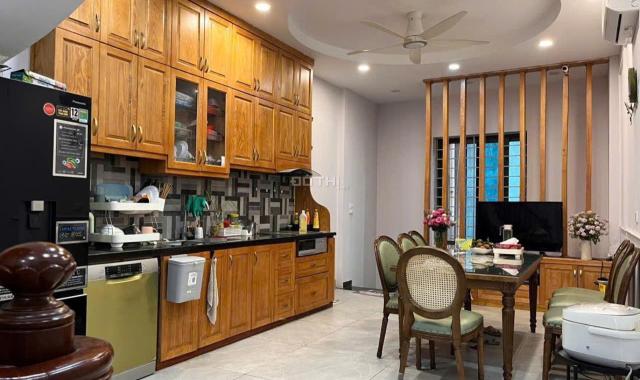BÁN NHÀ PHỐ TAM TRINH – 50M² x 5 TẦNG – 6 PHÒNG NGỦ KHÉP KÍN – GIÁ 6.9 TỶ – NGÕ THÔNG – Ô TÔ GẦN