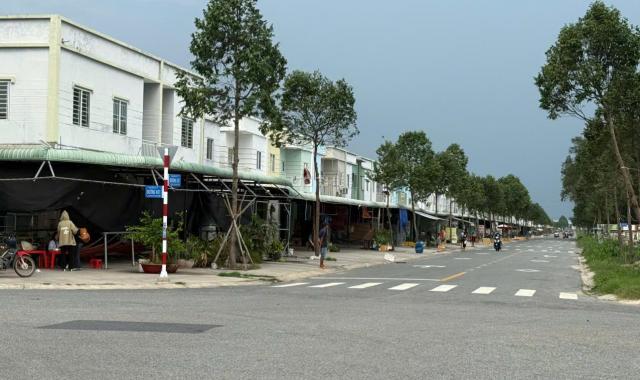 Cần bán nhà phố thương mại nằm cạnh khu công nghiệp Bàu Bàng diện tích 150m2