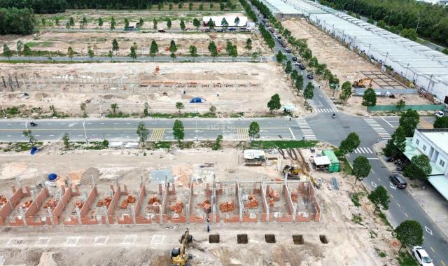 Cần bán nhà phố thương mại nằm cạnh khu công nghiệp Bàu Bàng diện tích 150m2