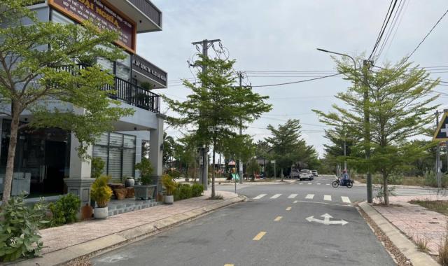 Bán nhà mặt tiền 100m2, 1 trệt 1 lầu – khu dân cư Long Cang 1.800.000.000 đ