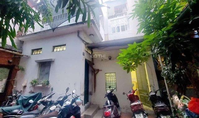 Bán đất tặng nhà 2 tầng phố Tôn Thất Tùng, Đống Đa, 39m2, 7.5 tỷ