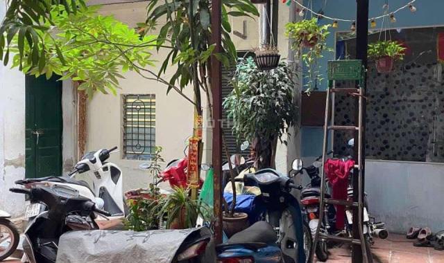 Bán đất tặng nhà 2 tầng phố Tôn Thất Tùng, Đống Đa, 39m2, 7.5 tỷ