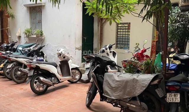 Bán đất tặng nhà 2 tầng phố Tôn Thất Tùng, Đống Đa, 39m2, 7.5 tỷ
