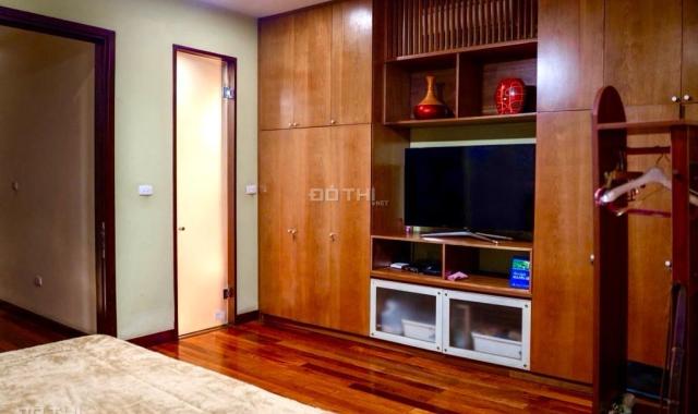 Bán nhà phố Trung Kính phân lô, đường ô tô tránh, 70m2, MT5m, nhỉnh 32 tỉ, chỗ đỗ xe ô tô ngày đêm