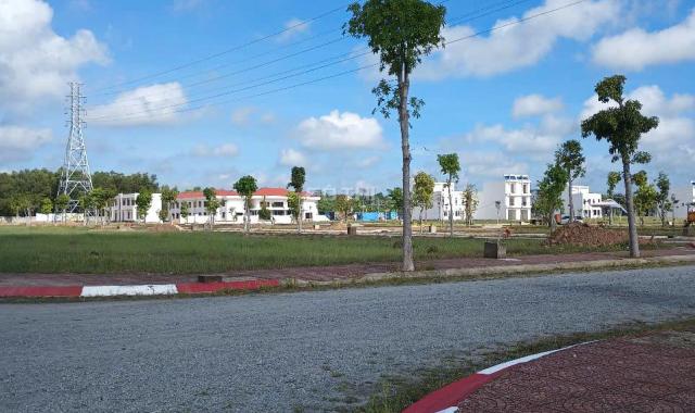 Đất nền Bình Dương tại Cổng Xanh, mặt tiền DT741, 886tr